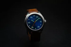 Relojes Swiss Made Minor Watches . Minor Heritage Electric Blue con lumen Super Luminova